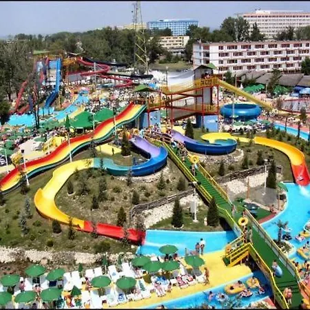 Dya * Ap Decomandat 2 Cam * Sat Vacanta Apartament *